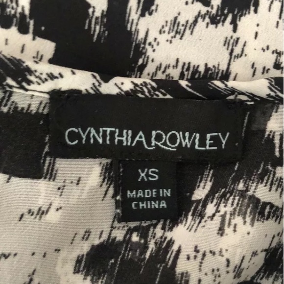CYNTHIA ROWLEY Black& White ShortSleeve Top SzXS - Picture 8 of 8
